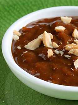 Spicy Peanut Hoisin Dipping Sauce 