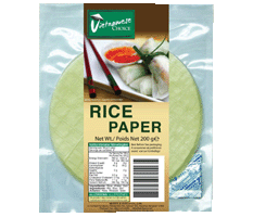 Рисовая бумага калорийность. Рисовая бумага Вьетнамская 250 гр. Рисовая бумага Пятерочка. Огурец ветчина рисовая бумага.